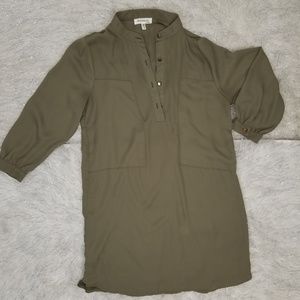 Monteau Los Angeles,  woman top